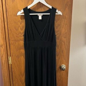 Matty M Black Sleeveless Maxi Dress